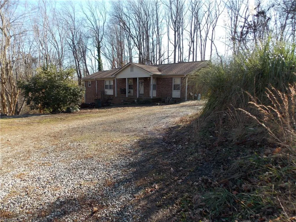 1004 Hillcroft Road Browns Summit, NC 27214