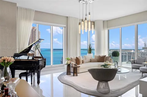 900 Brickell Key Blvd #2004
