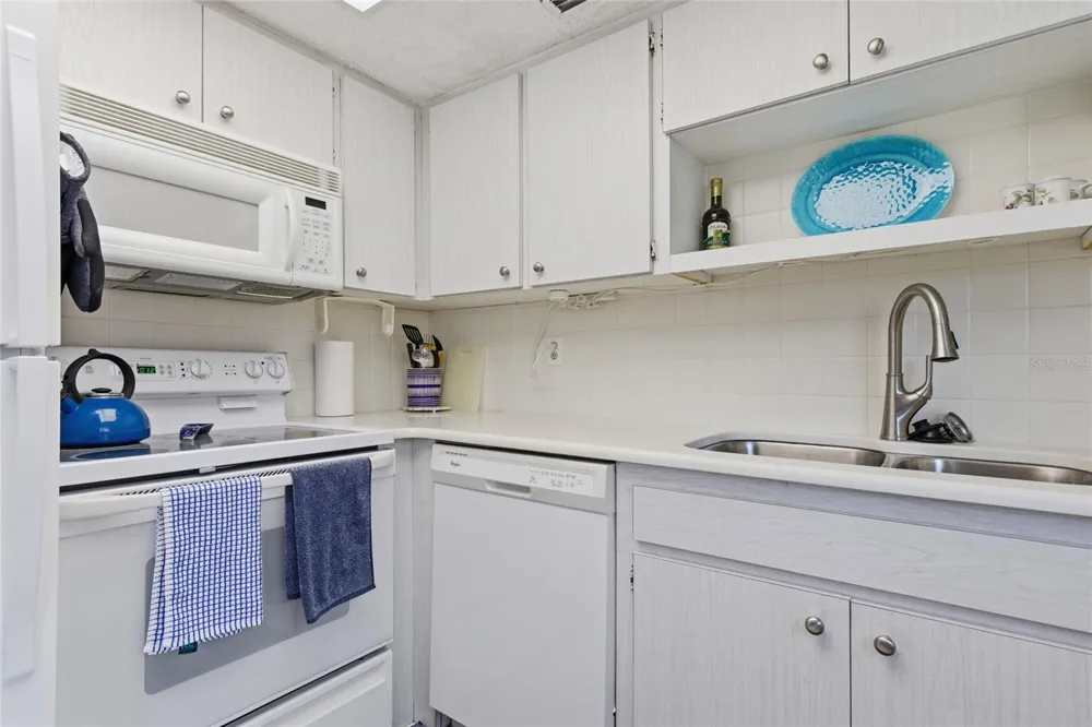 3 QUAILS RUN BOULEVARD #3101(5) Englewood, FL 34223