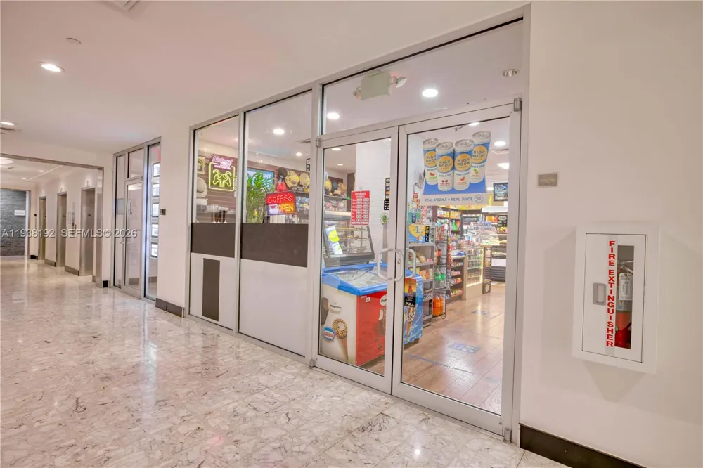 1200 West Ave #811 Miami Beach, FL 33139