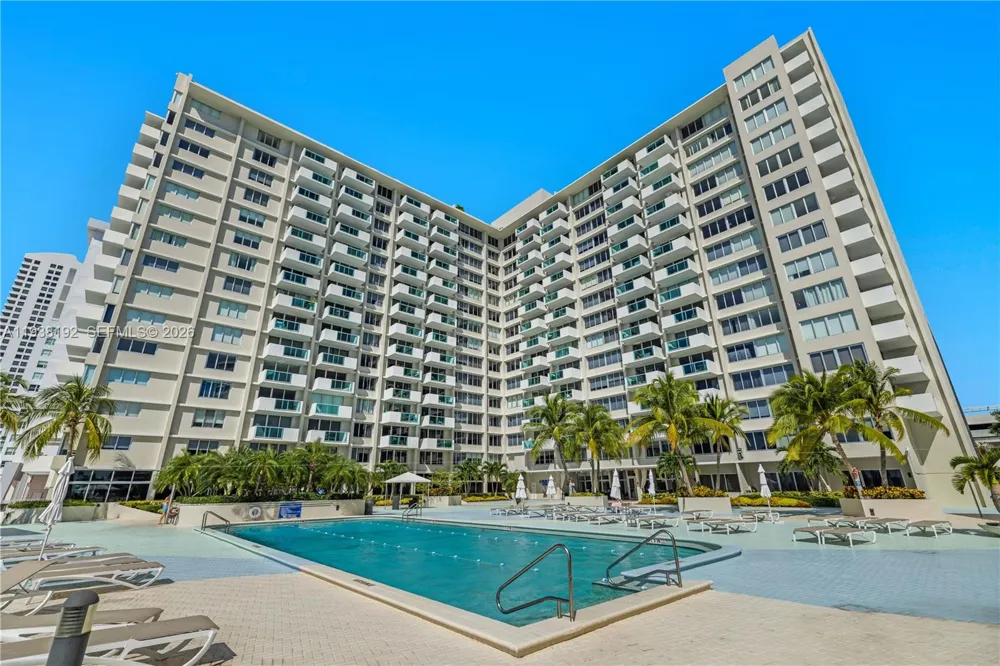1200 West Ave #811 Miami Beach, FL 33139