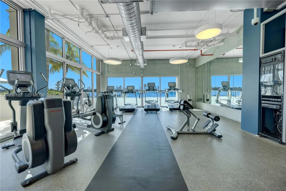 1200 West Ave #811 Miami Beach, FL 33139