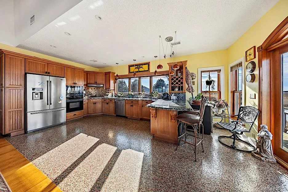 7 Widgeon Way Westhampton Beach, NY 11978