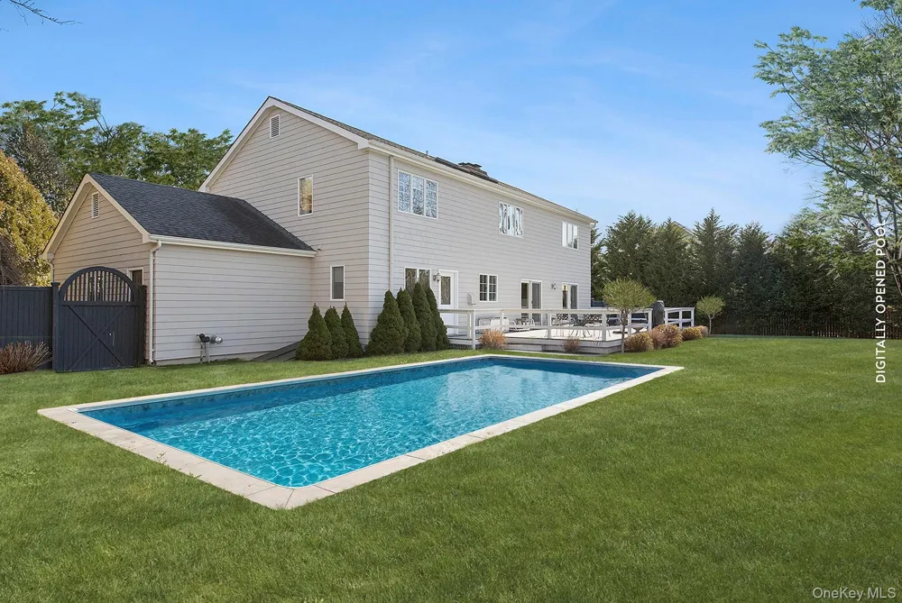 87 Gould Street East Hampton, NY 11937