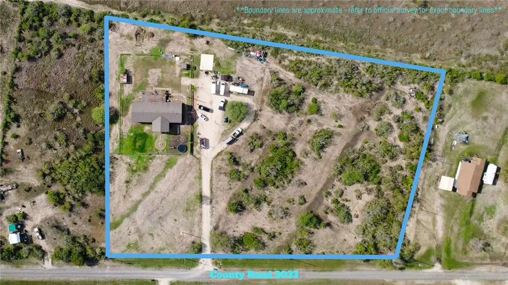 313 County Road 3033 Orange Grove, TX 78372
