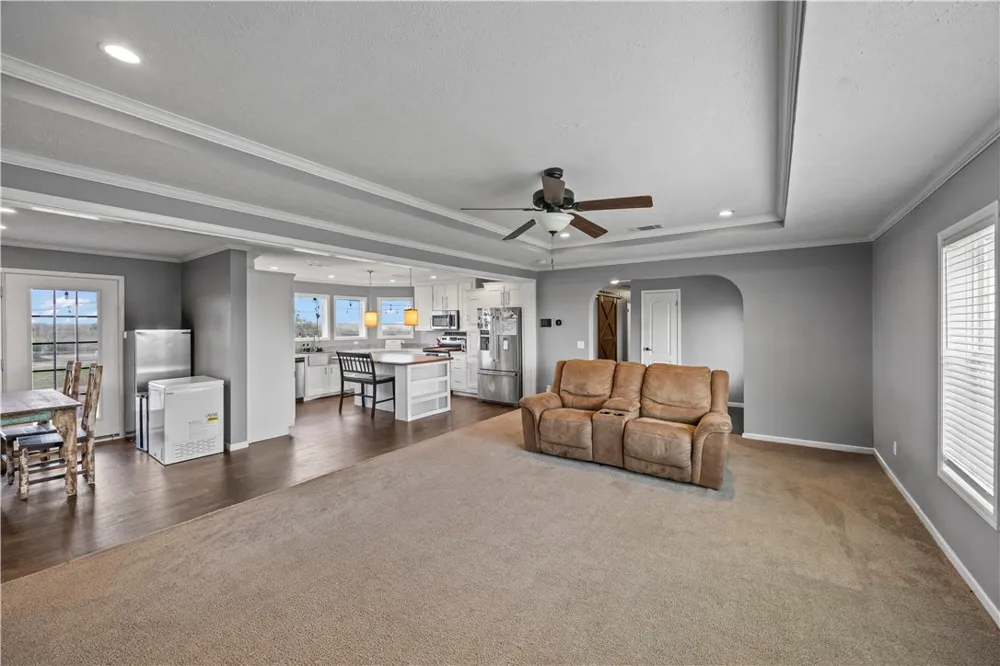 313 County Road 3033 Orange Grove, TX 78372