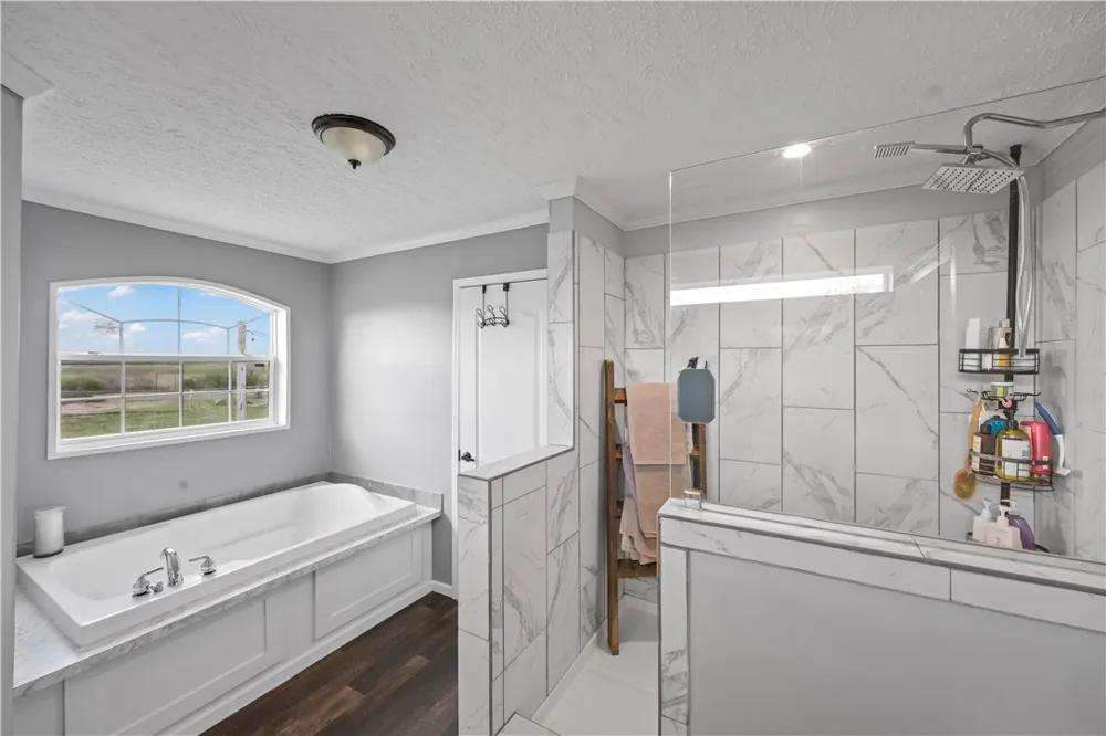 313 County Road 3033 Orange Grove, TX 78372