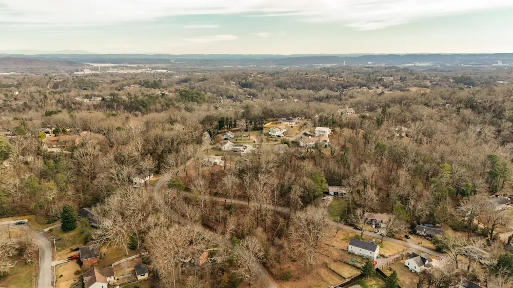 Orlando Dr. Red Bank, TN 37415