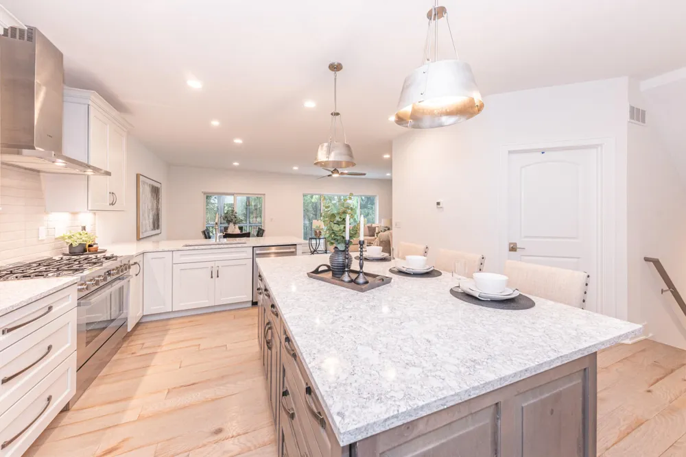 7034 Black Cherry Lane Saline, MI 48176