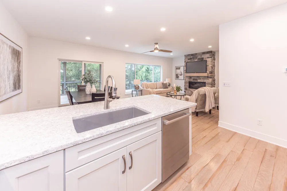 7034 Black Cherry Lane Saline, MI 48176