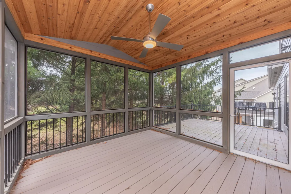 7034 Black Cherry Lane Saline, MI 48176