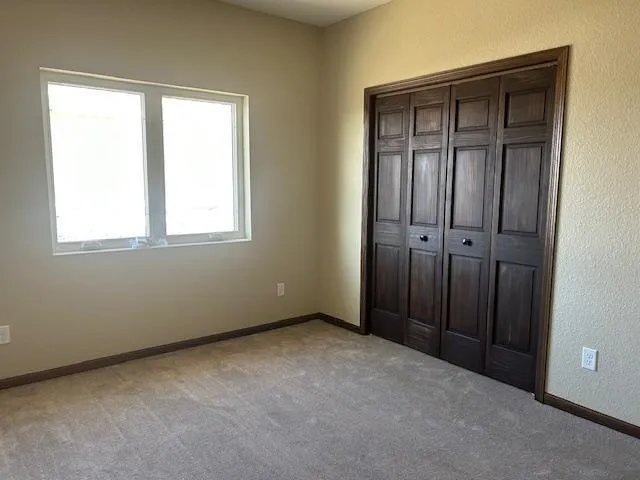 2555 Sutherland Dr Worthington, MN 56187