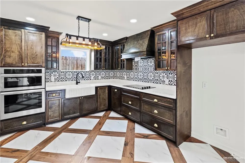 1409 E Karen Drive #B Alton, TX 78573