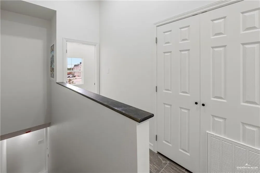 1409 E Karen Drive #B Alton, TX 78573