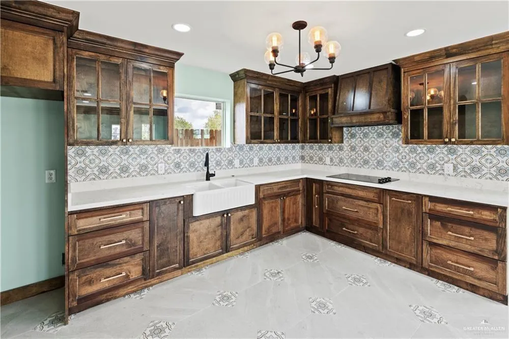 1401 E Karen Drive #B Alton, TX 78573
