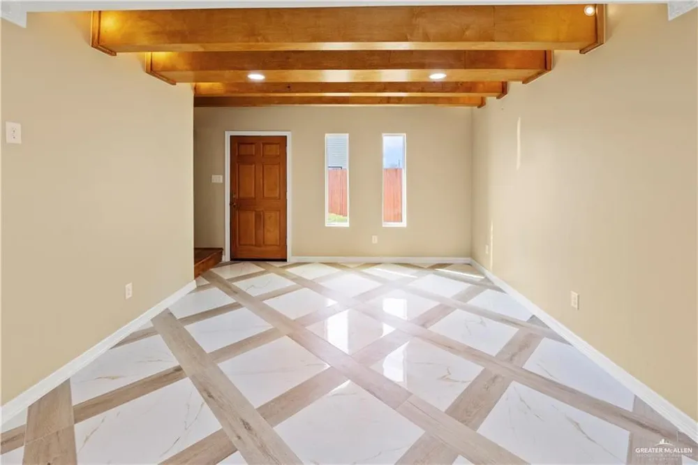 1405 E Karen Drive #A Alton, TX 78573