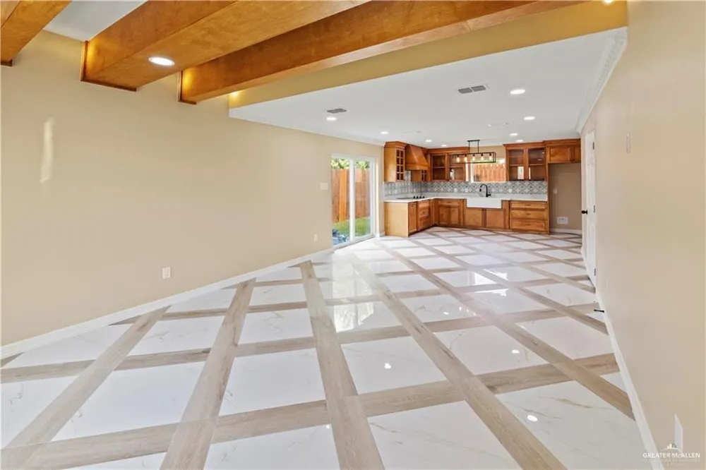 1405 E Karen Drive #A Alton, TX 78573