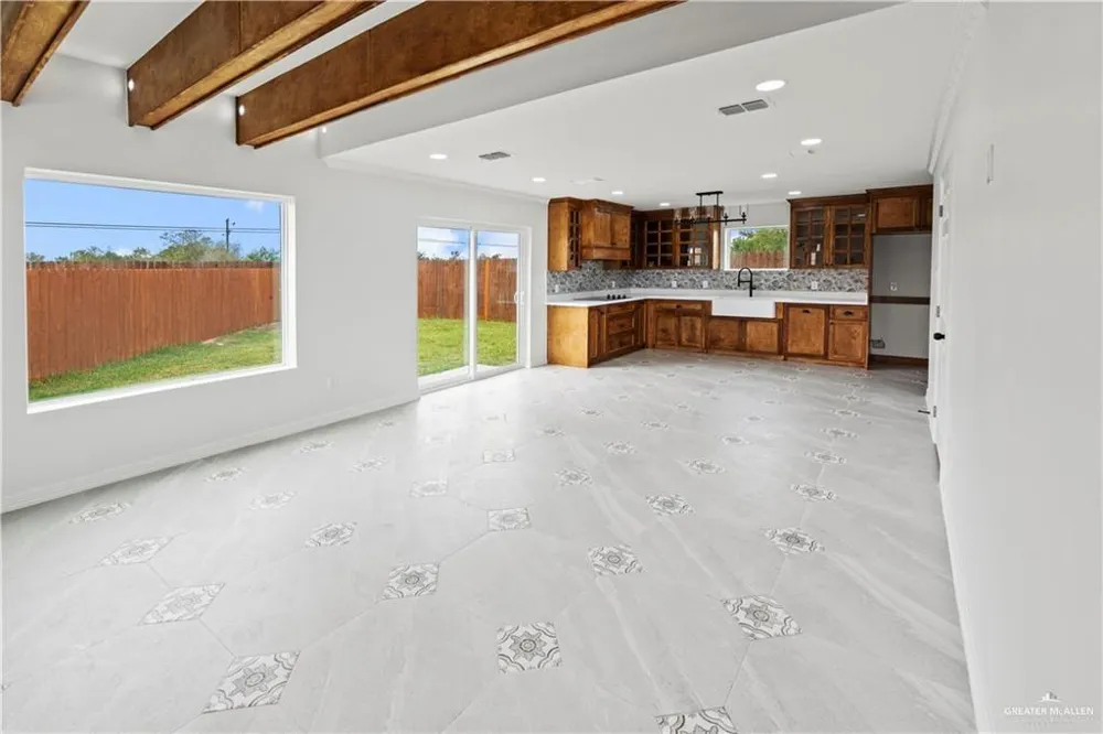 1404 E Karen Drive #C Alton, TX 78573