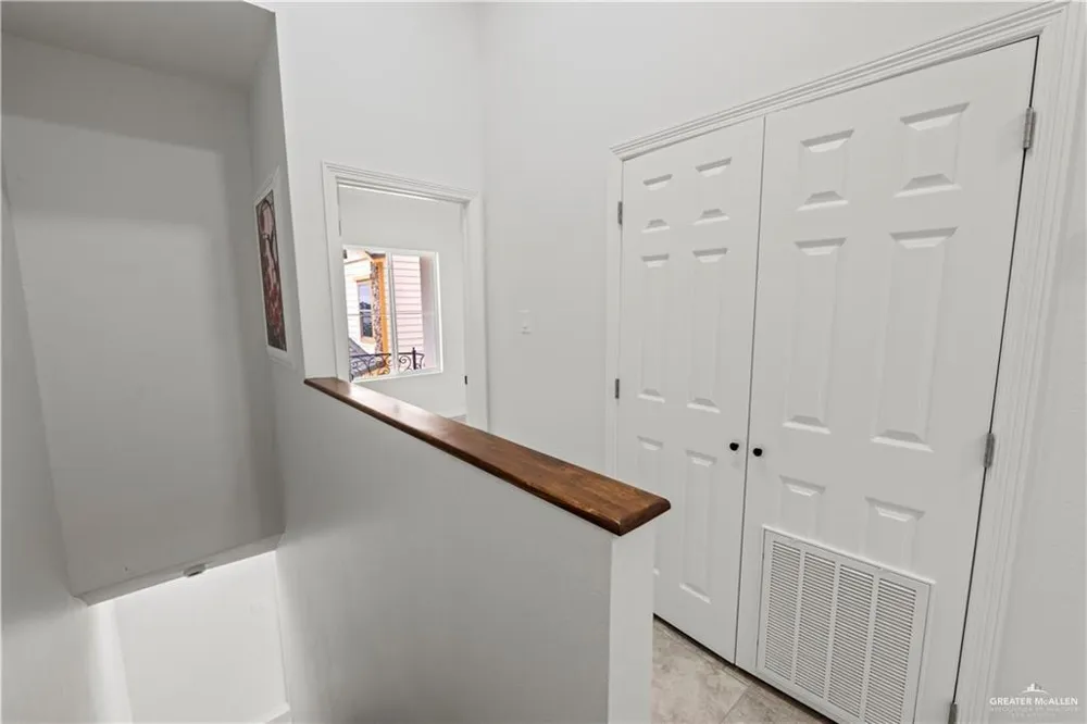 1404 E Karen Drive #C Alton, TX 78573