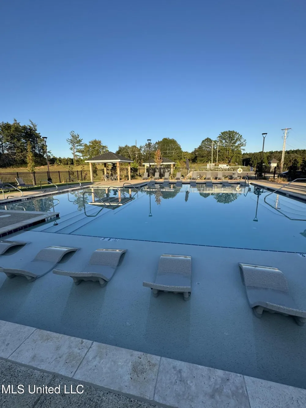 74 Harvest Dance Drive Byhalia, MS 38611