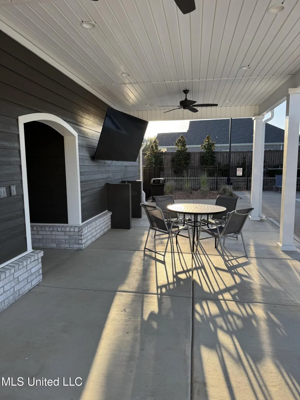 74 Harvest Dance Drive Byhalia, MS 38611