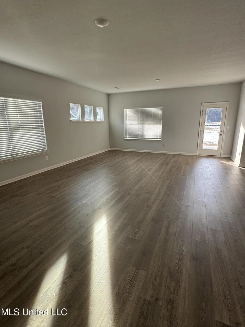 74 Harvest Dance Drive Byhalia, MS 38611