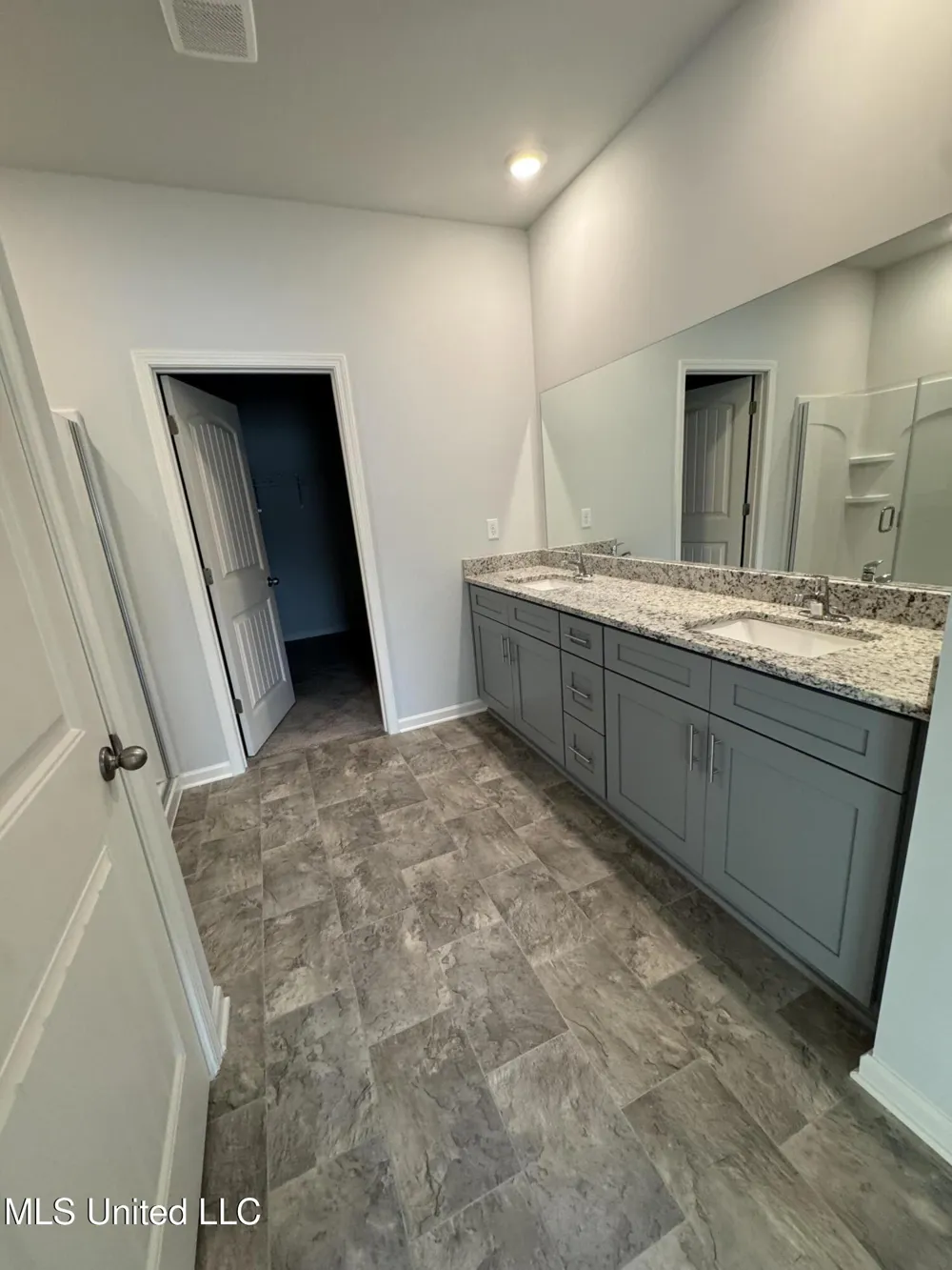 74 Harvest Dance Drive Byhalia, MS 38611