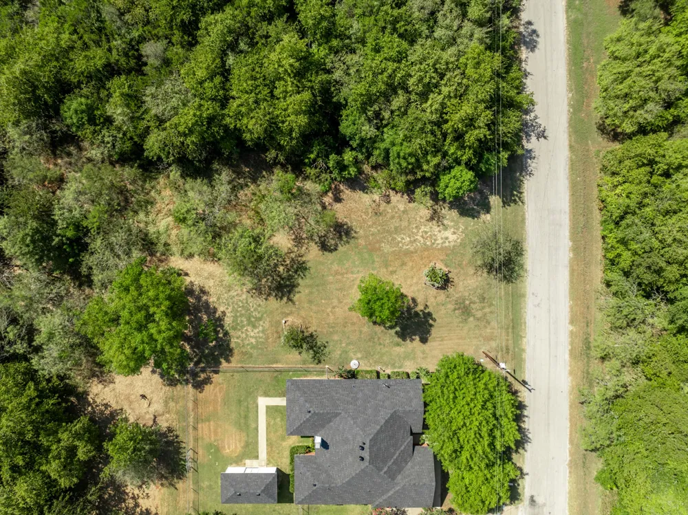 12187 Rolling Oaks Drive Whitney, TX 76692