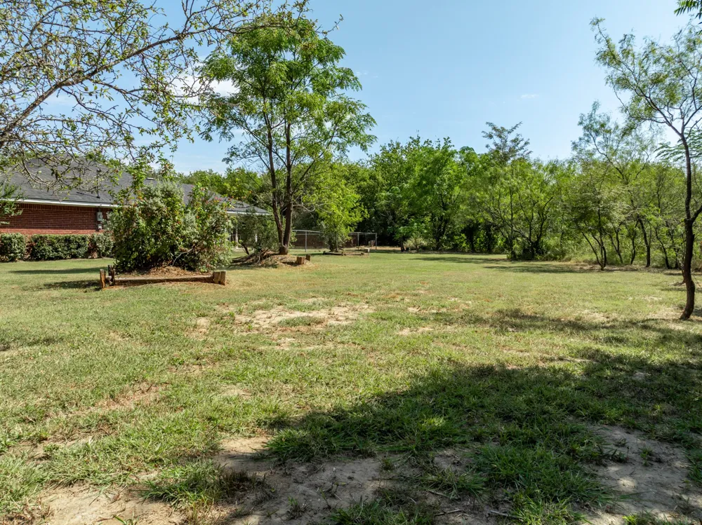 12187 Rolling Oaks Drive Whitney, TX 76692