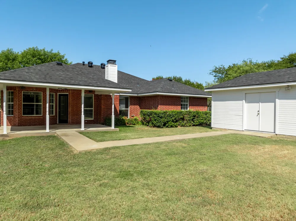 12187 Rolling Oaks Drive Whitney, TX 76692