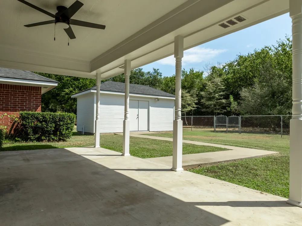 12187 Rolling Oaks Drive Whitney, TX 76692