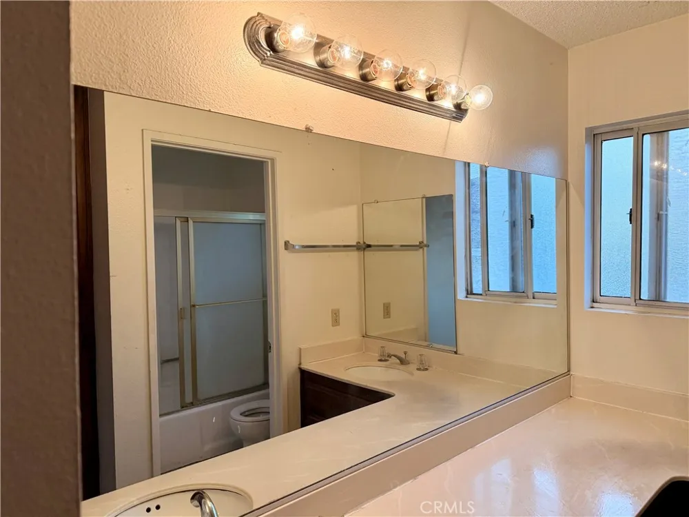 3100 Jeannie Cmn Santa Ana, CA 92703