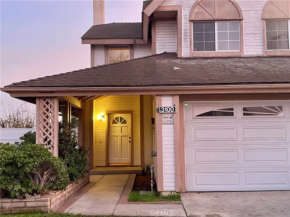 3100 Jeannie Cmn Santa Ana, CA 92703