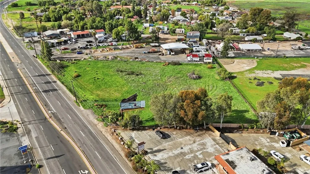Van Buren Boulevard Riverside, CA 92508