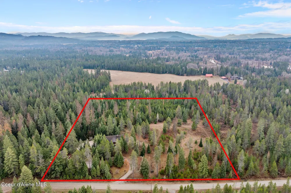 672 Hopkins Road Sandpoint, ID 83864