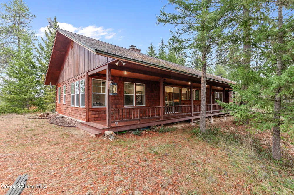 672 Hopkins Road Sandpoint, ID 83864