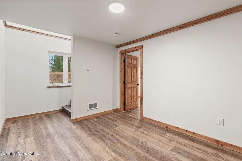 672 Hopkins Road Sandpoint, ID 83864