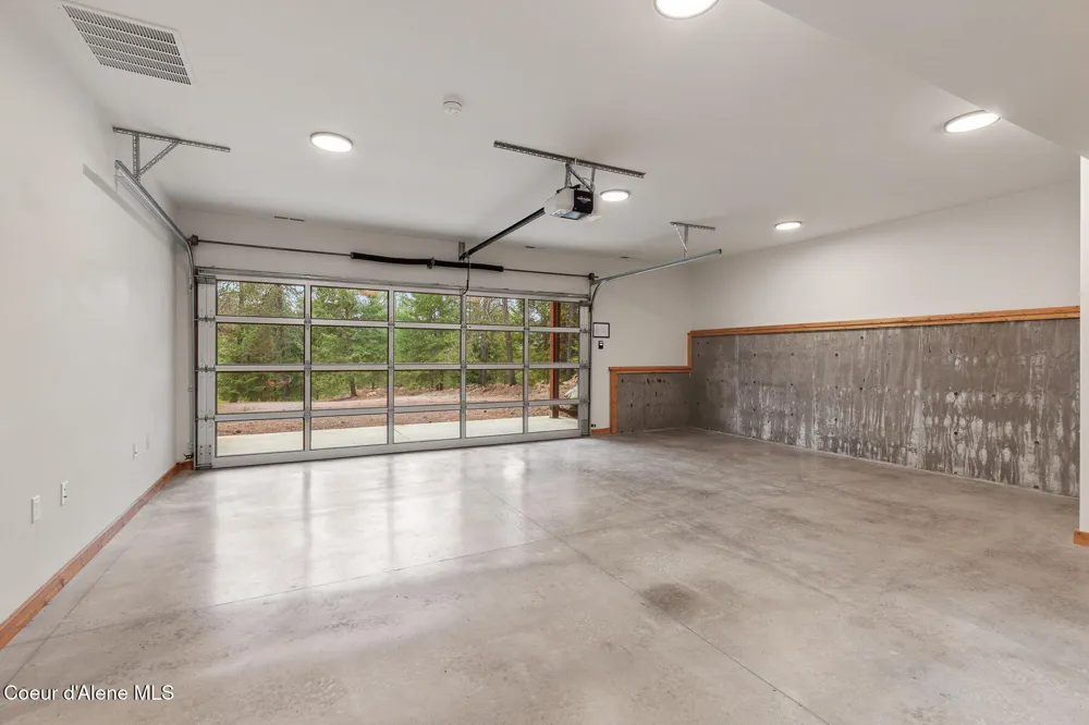 672 Hopkins Road Sandpoint, ID 83864