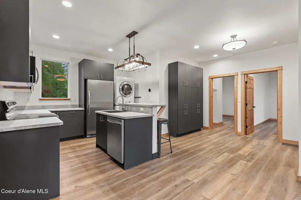 672 Hopkins Road Sandpoint, ID 83864