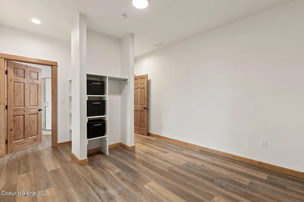 672 Hopkins Road Sandpoint, ID 83864
