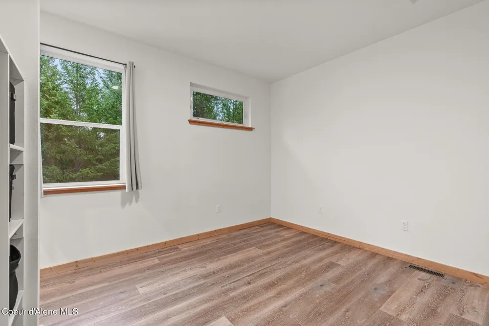 672 Hopkins Road Sandpoint, ID 83864