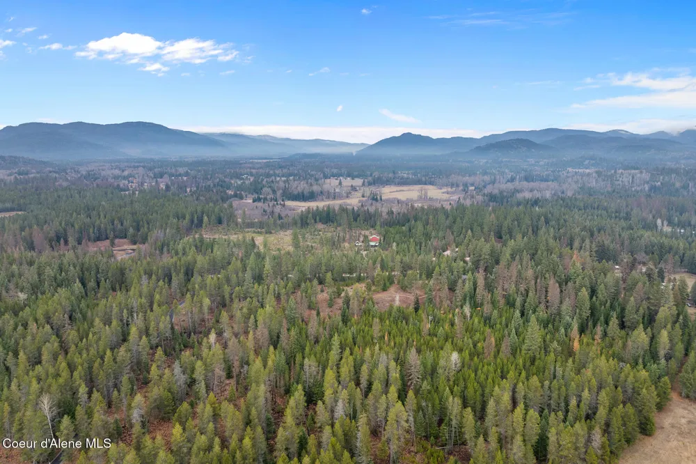 672 Hopkins Road Sandpoint, ID 83864