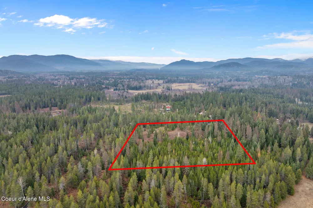 672 Hopkins Road Sandpoint, ID 83864