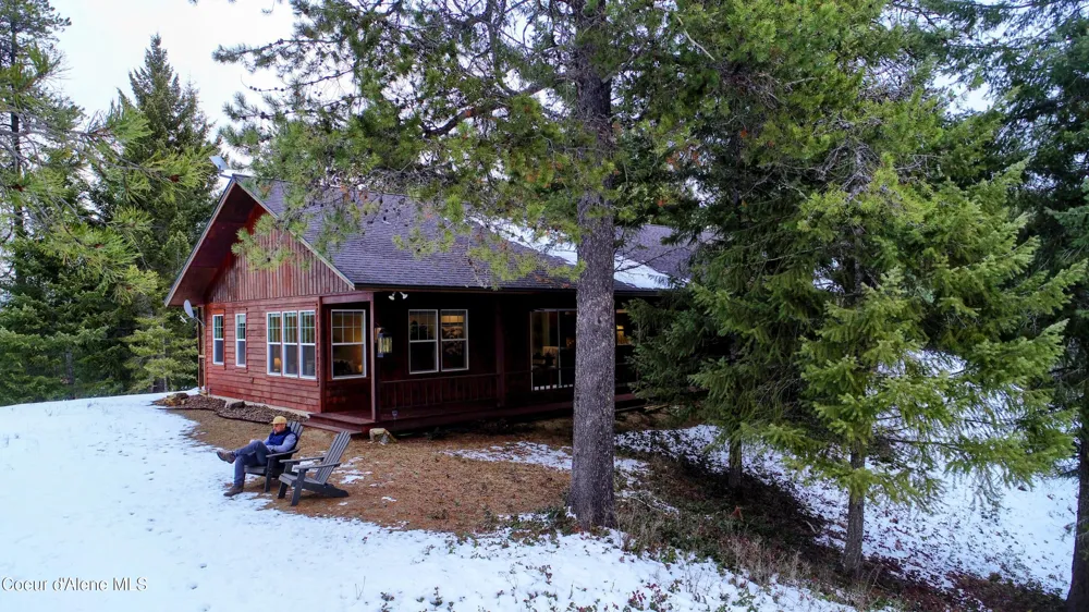 672 Hopkins Road Sandpoint, ID 83864