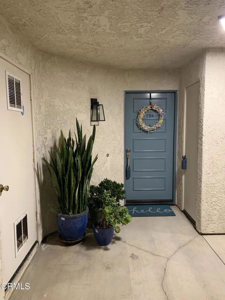 754 Island View Circle Port Hueneme, CA 93041