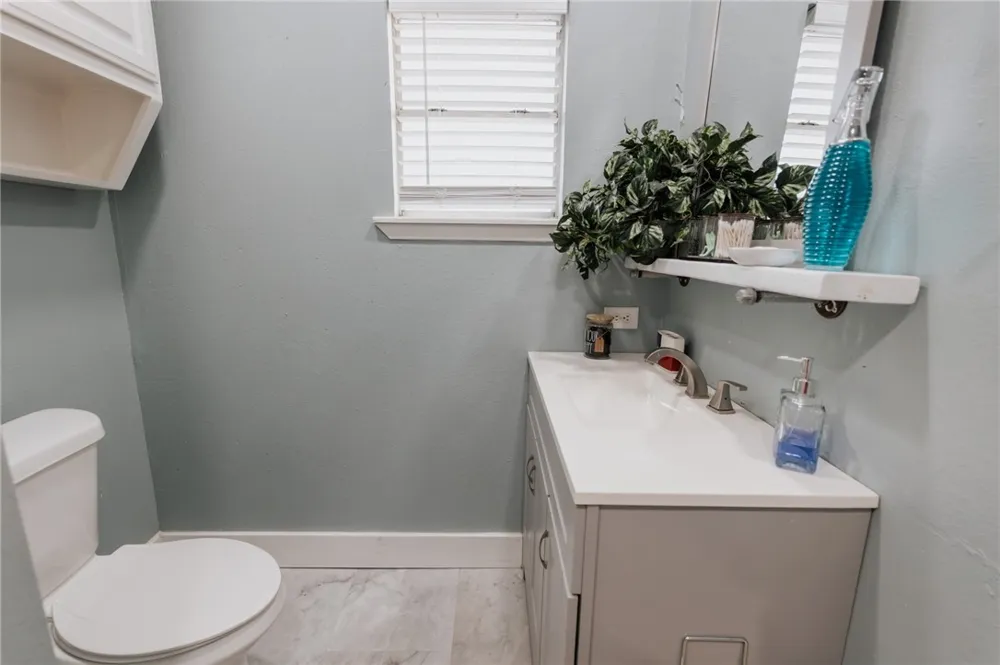 633 Tutt Avenue Taft, TX 78390