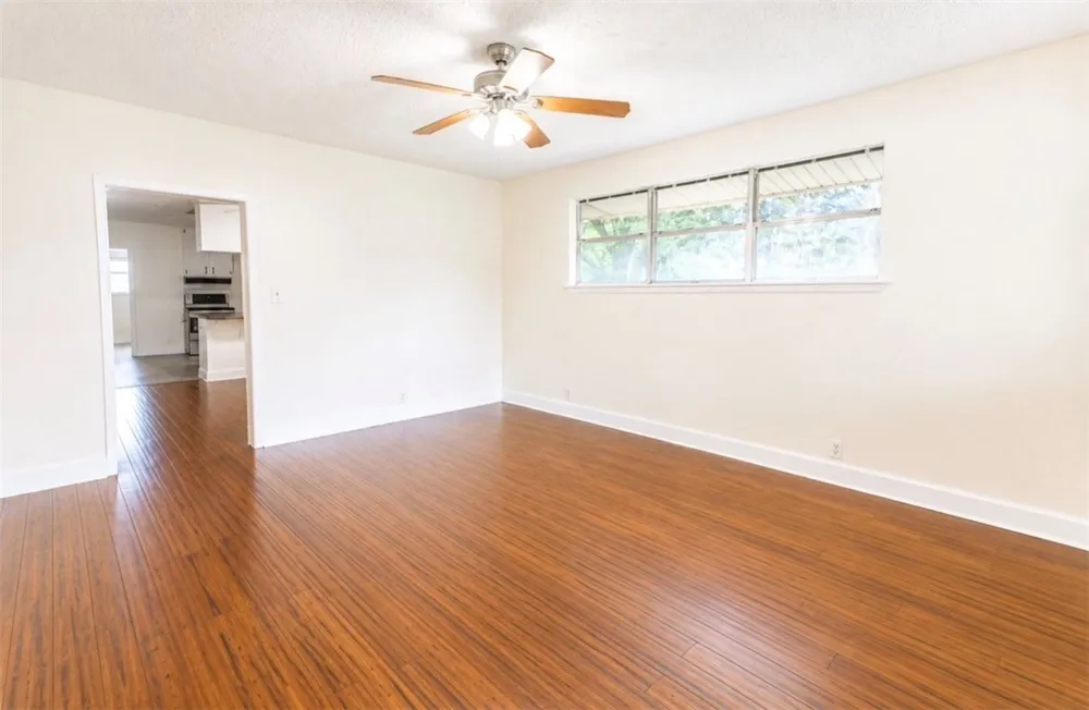 633 Tutt Avenue Taft, TX 78390