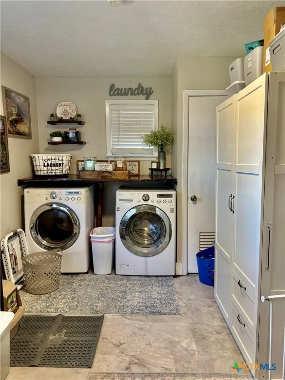 633 Tutt Avenue Taft, TX 78390