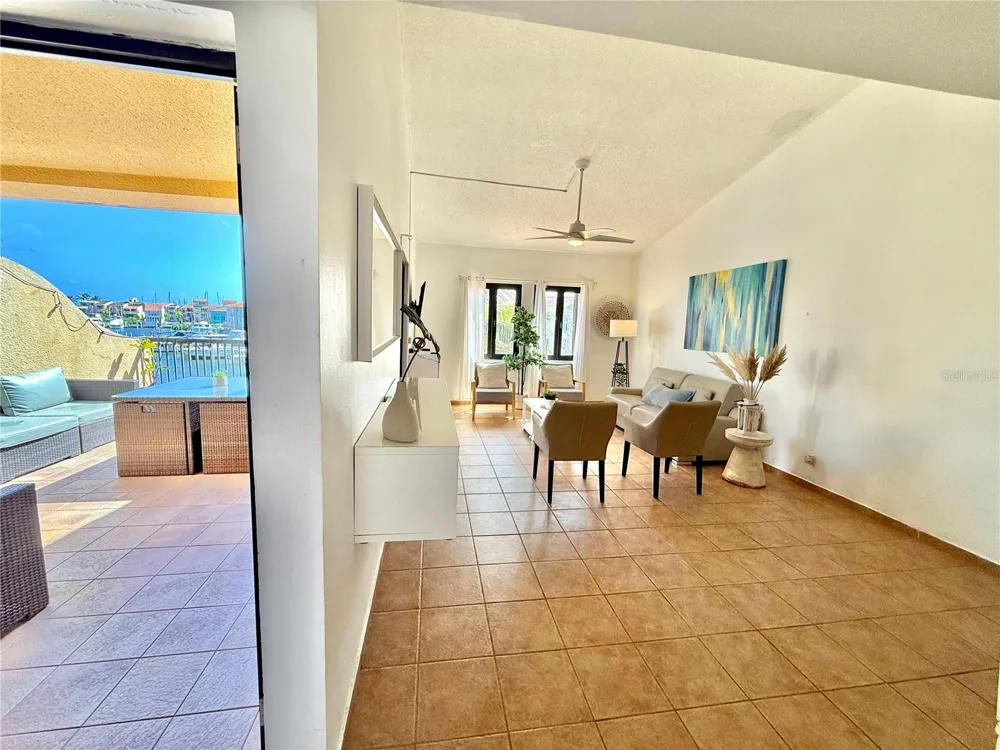 999 HARBOURSIDE #999 Humacao, PR 00791