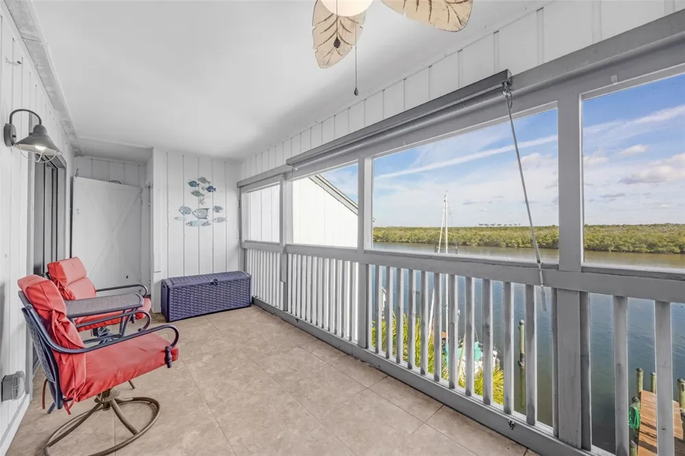 803 BAHIA DEL SOL DRIVE #B Ruskin, FL 33570